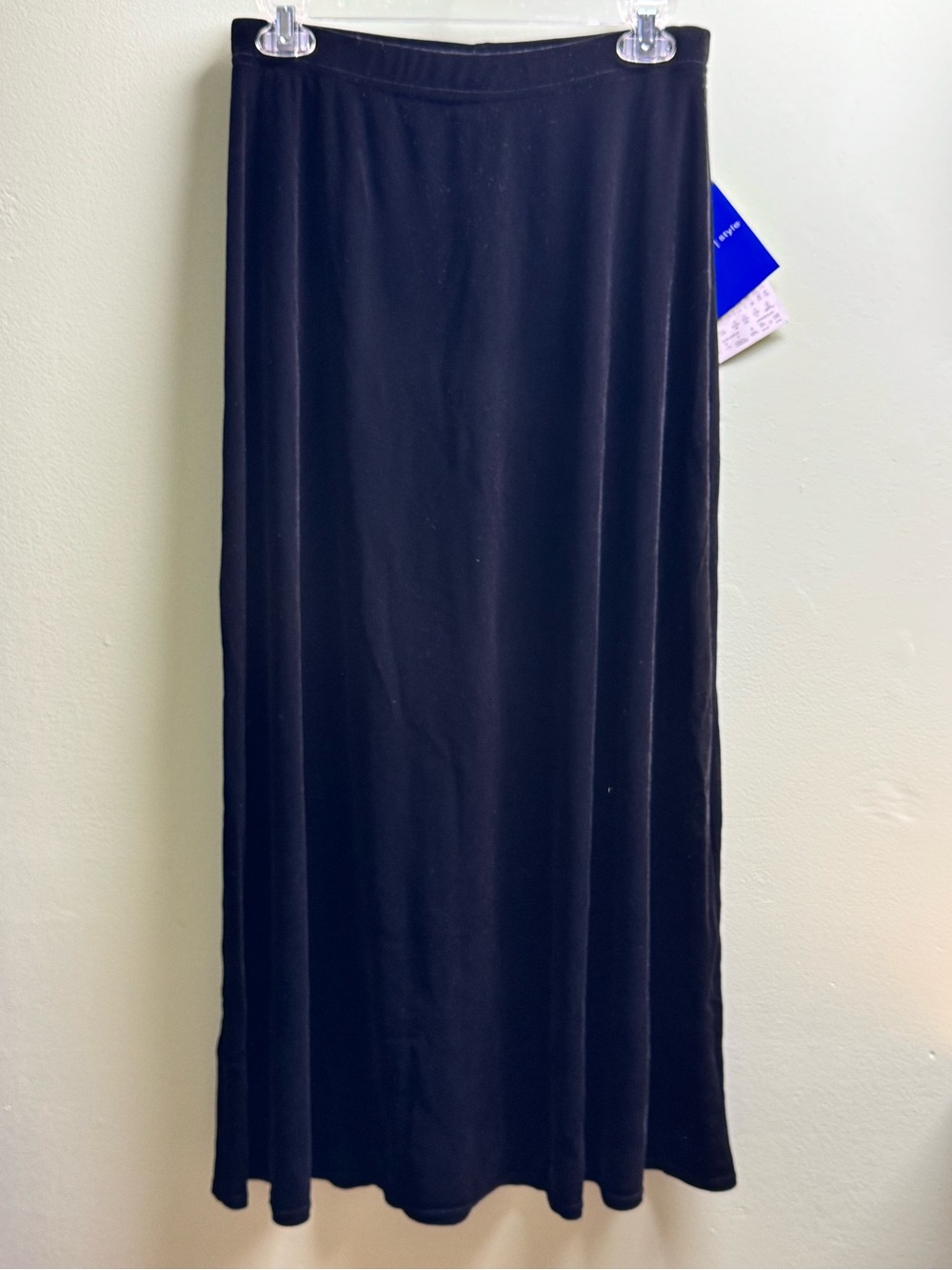 Susan Graver Style Black Velvet Maxi Skirt 
Size M